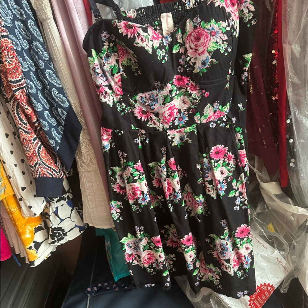 Bundle Of Many Dresses - image 8